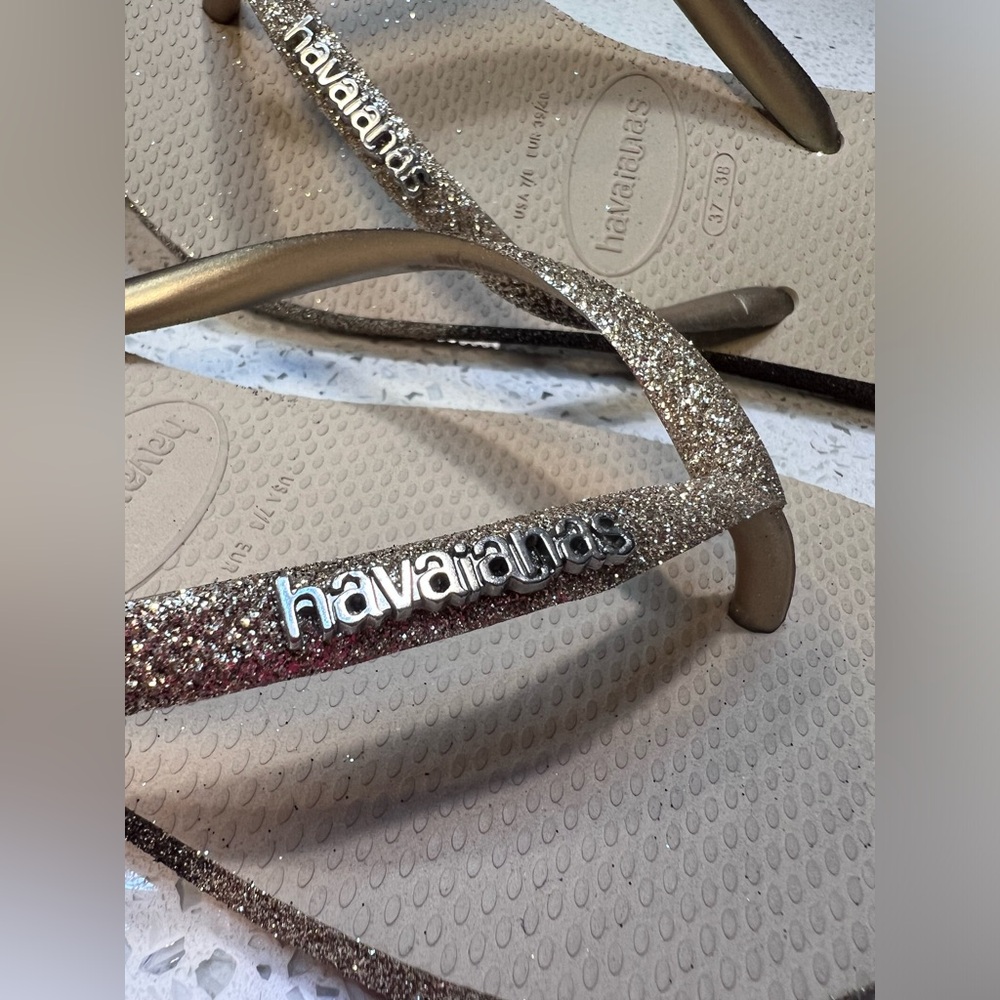 Havaianas glitter special edition size 37-38 NWOT